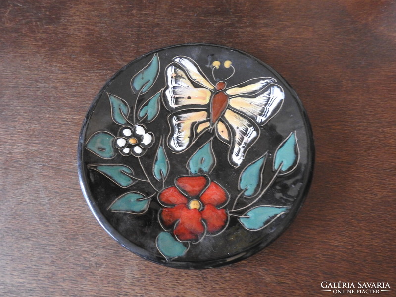 Antik  mázas fali kerámia tányér _Pillangó virággal - jelzett NABEUL TUNESIEN