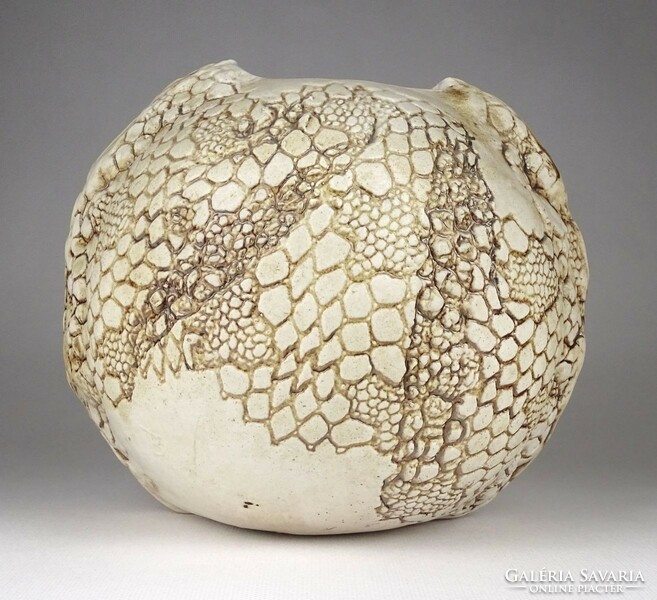 Decorative ceramic vase marked 1K583