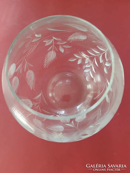 Table decoration vase. Finely polished, sphere, glass vase.