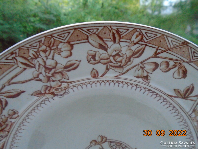 1900 Rn 69165 Virágos pillangós Keleti ihletésű mintával KEELING&Co majolika tál