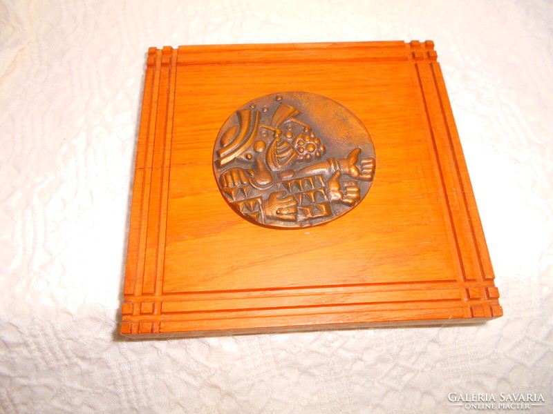 Klara Balaton bronze plaque can be hung on a hardwood base