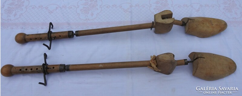 Pair of antique shamfas - pair of wooden chamfers