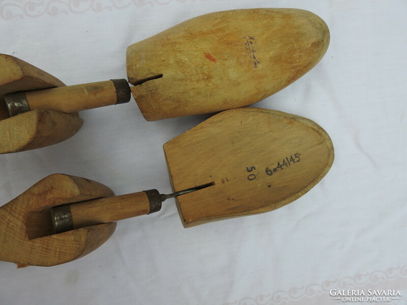 Pair of antique shamfas - pair of wooden chamfers