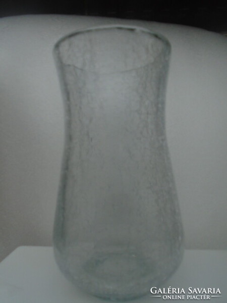 Gyönyörű színű 16 cm-es fehér repesztett Fátyolüveg fátyol karcagi berekfürdői üveg váza