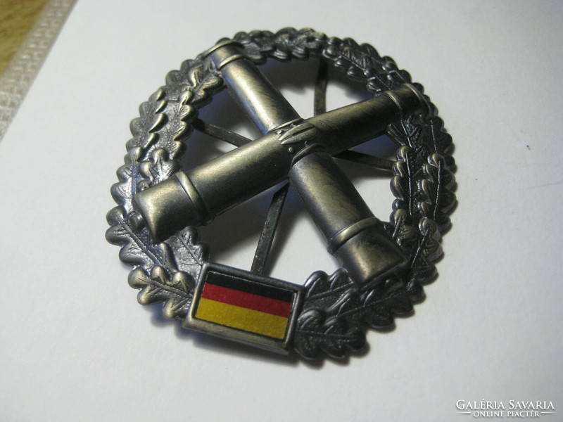 Német  katonai , fegyvernemi  , aktuális ..jelzés  47 x 55  mm