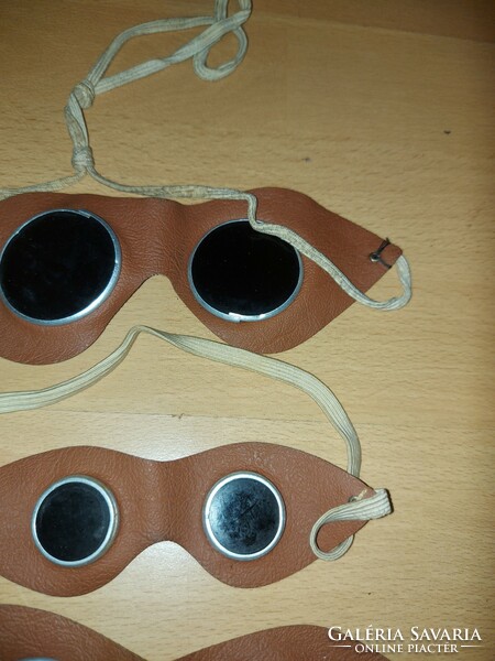 3 combat sunglasses, in very good condition, one of them child size...