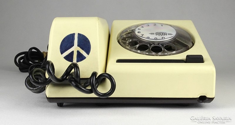 1K828 Retro CB 811-es vajszínű vezetékes telefonkészülék 1987
