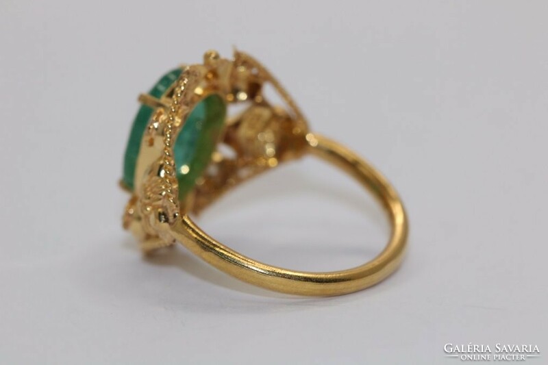 56 Os 18k yellow gold 2ct emerald 0.16ct diamond ring