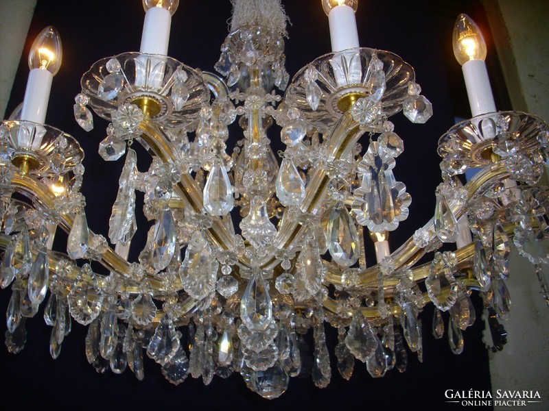 Mary Theresa crystal chandelier with 12 burners