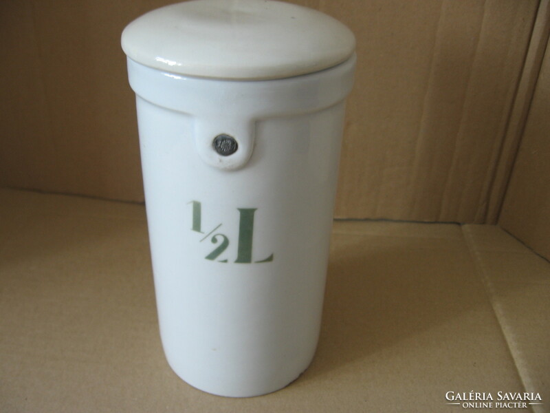 Antique panzer porcelain apothecary jar