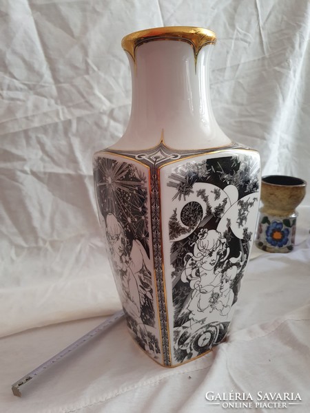 Hollóházi porcelán Jurcsák váza 30cm Négy évszak