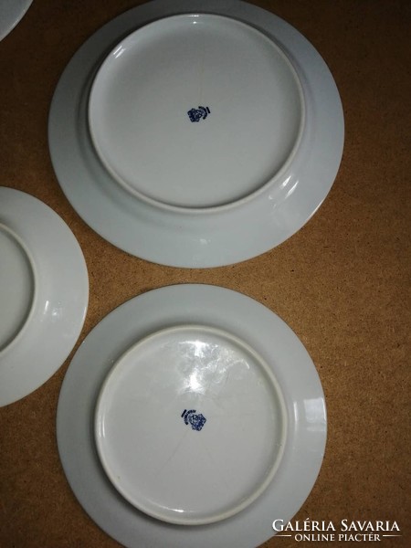 Alföldi porcelán 5 db lapostányér 3 db kistányér egyben (2/p)