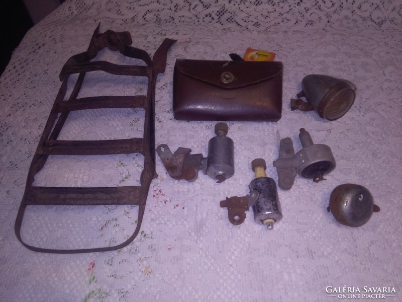 Old bicycle parts together - lamp, bell, dynamos, trunk / leather bag no longer available /