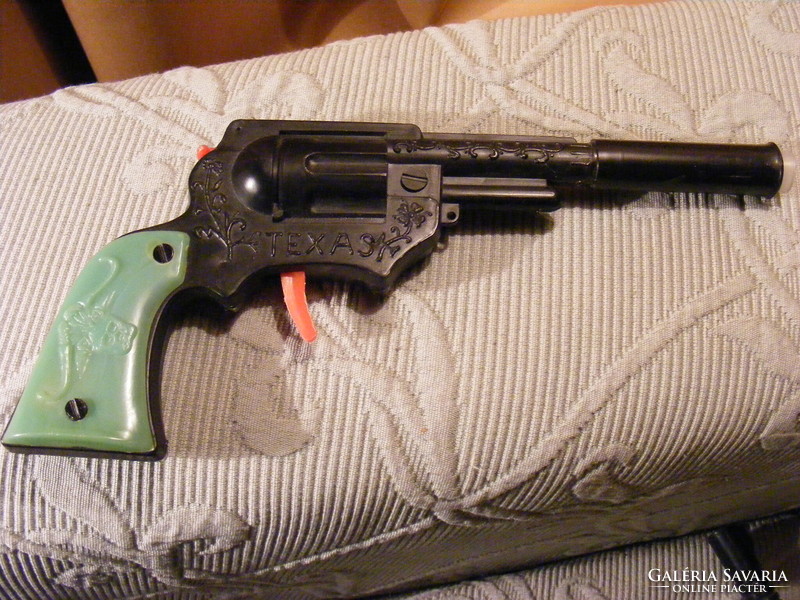 Retro toy pistol texas 45 colt