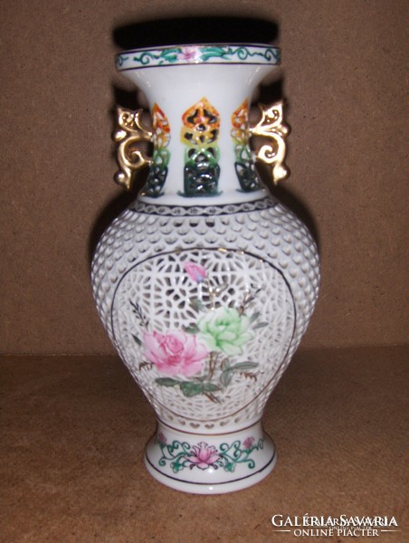 Kínai porcelán áttört mintás váza 20 cm (8/d)
