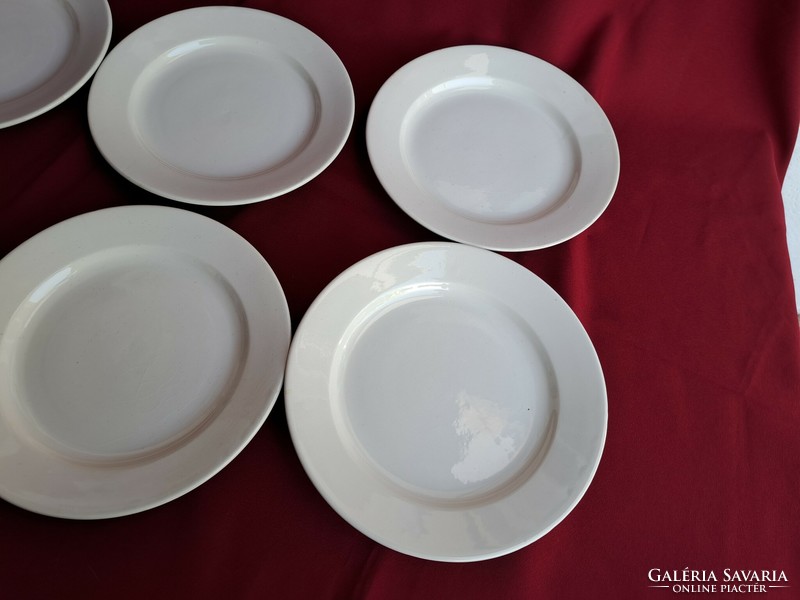 Sima fehér  német tányérok lapostányér békebeli