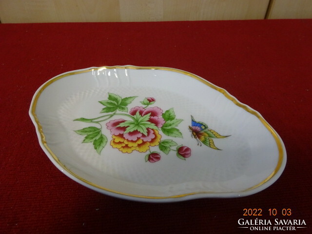 Ravenclaw porcelain, centerpiece with hydrangea pattern. Size: 18.5 x 13 x 2 cm. He has! Jokai.