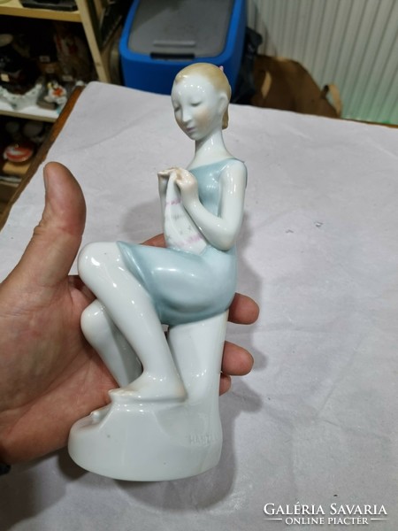 Herendi porcelán figura