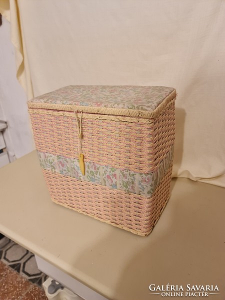 Retro sewing chest