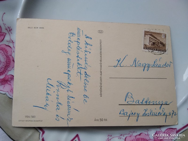 Vintage grafikus karácsonyi művészlap/képeslap/üdvözlőlap, erdő, őzike, kislány népviseletben