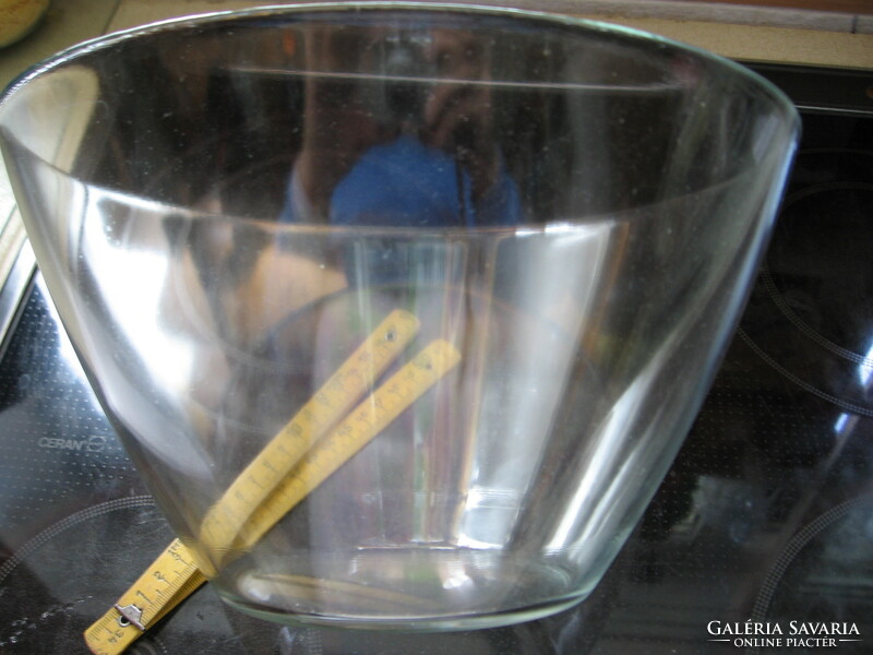 Large green glass bowl, centerpiece, salad, mixing bowl