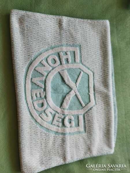 Towel brand new (national)