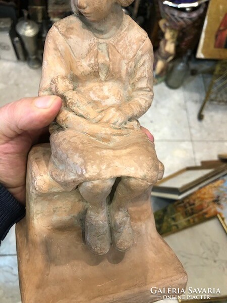 Ceramic statue of Károly Kaszab, mother with child, height 24 cm