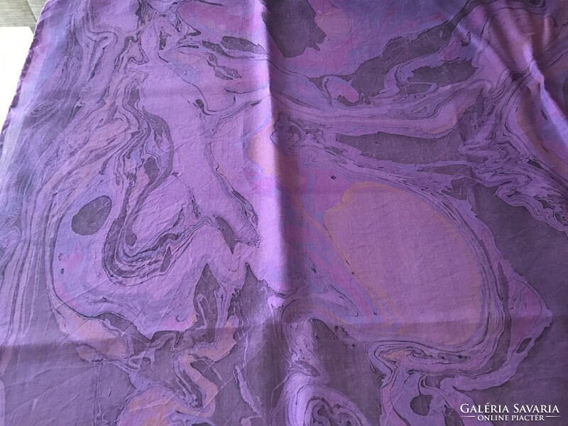Selyem és pamut keverék kendő a lila különböző árnyalataival, 107 x 102 cm