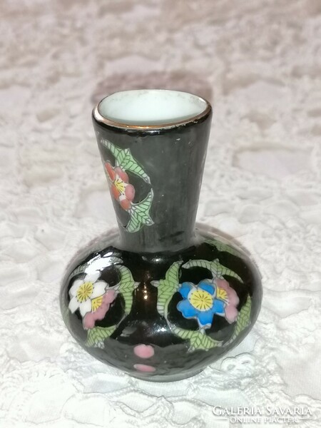 Japanese hand-painted porcelain violet vase