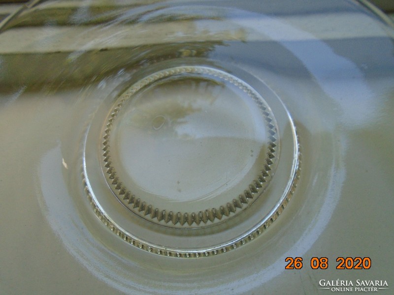 Modern line glass plate with ribbed polished base