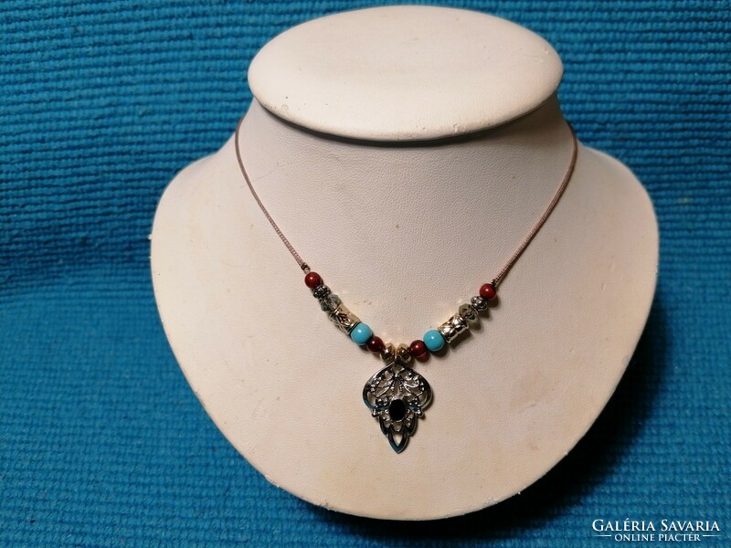 Freedom necklace, neck blue (417)