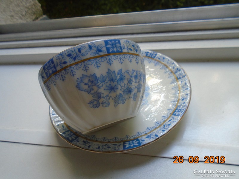 "China Blau" (=kínai kék ) mintával bordázott antik teás csésze alátéttel