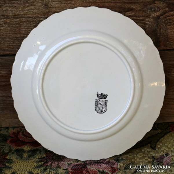 French porcelain faience plate with