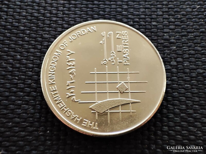Jordánia  10 Piaszter, 2009 THE HASHEMITE KINGDOM OF JORDAN / / TEN PIASTRES /