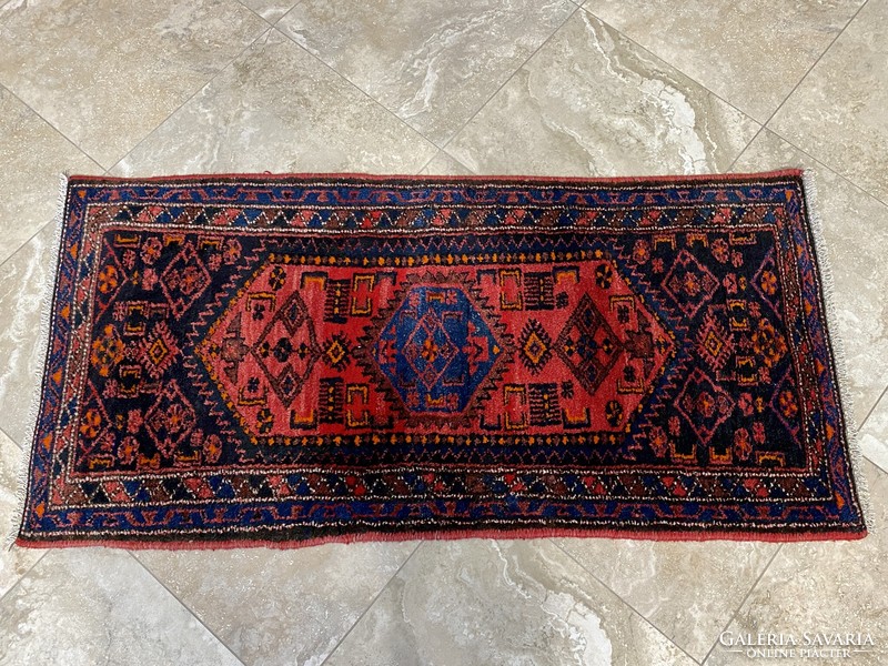 Iran Hosseinabad Persian carpet 153x76 cm