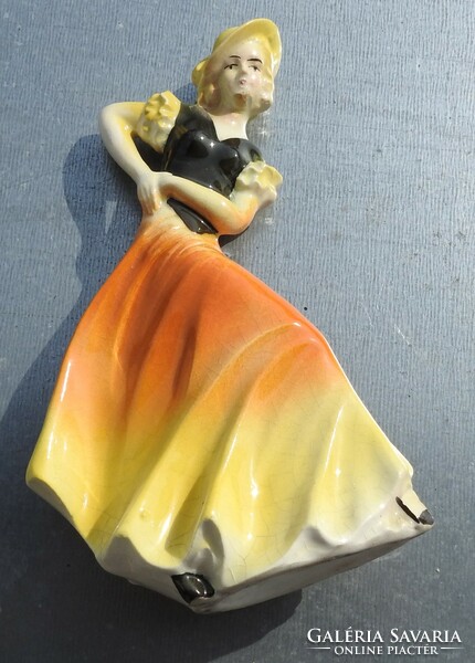 Antique sitzendorf figure: art deco lady