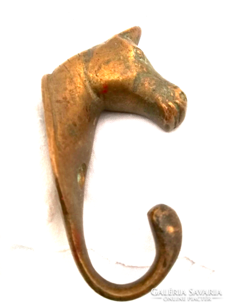 Brass hanger patterned with a horse's head