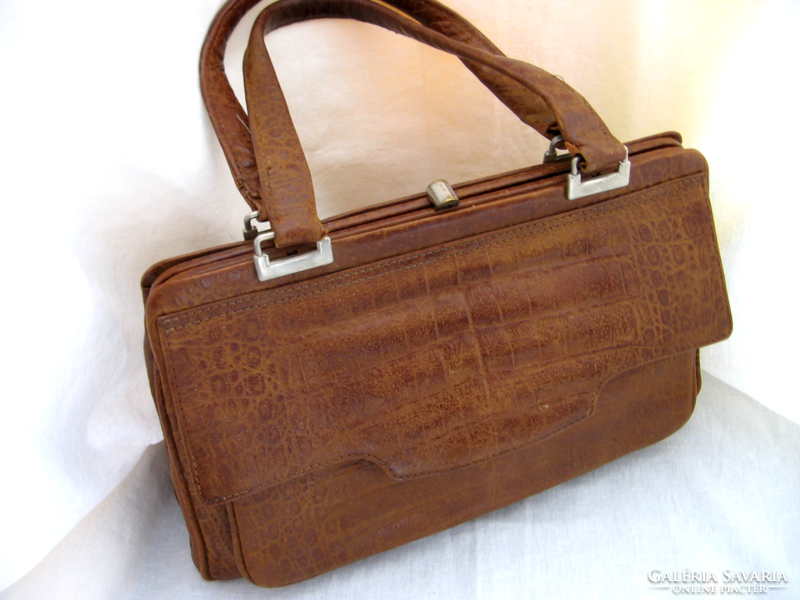 Crocodile leather elegant brown retro bag