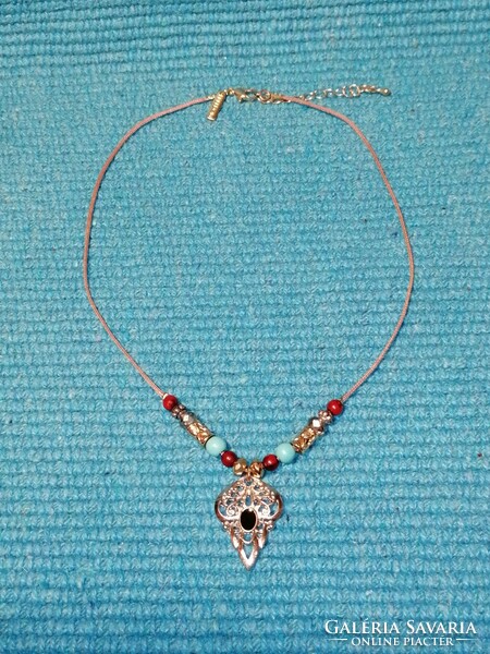 Freedom necklace, neck blue (417)