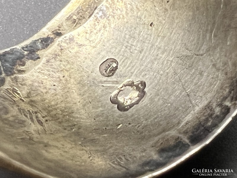 Antik ezüst Diána fémjeles kockacukor csipesz