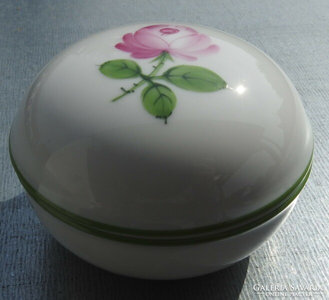 Old Altwien bonbonier - sugar bowl - with rose pattern