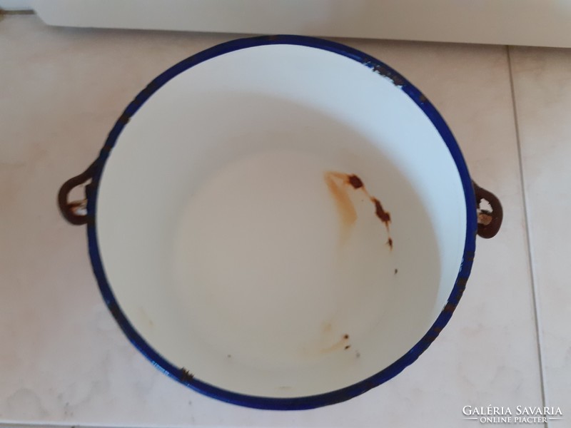 Old enamel lid food bowl with floral enameled food dish