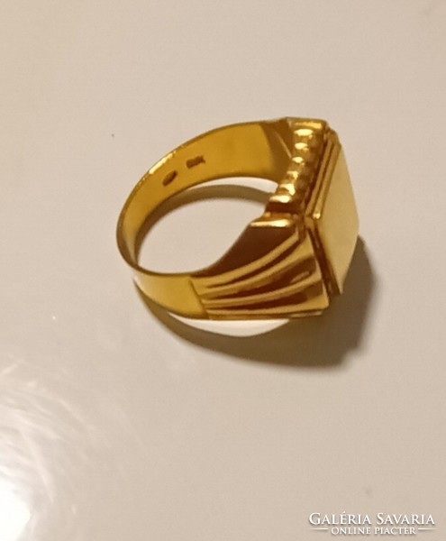 18K gold signet ring