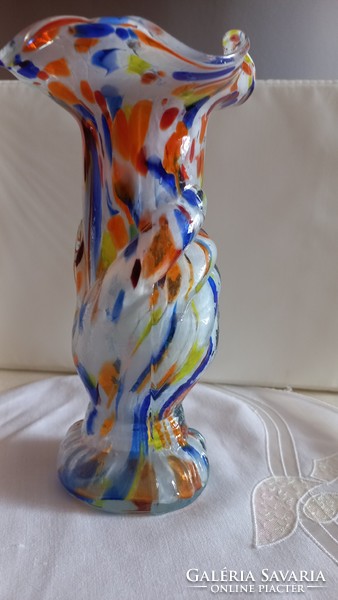 Kezet formázó színezett, fújt, fodros szélű Spatter üveg váza, hibátlan