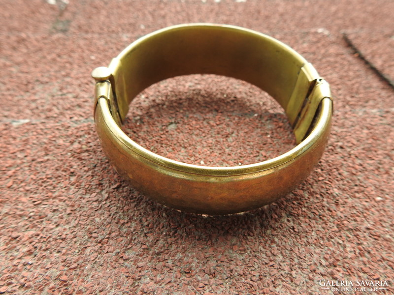 Industrial hammered copper bracelet - copper bangle