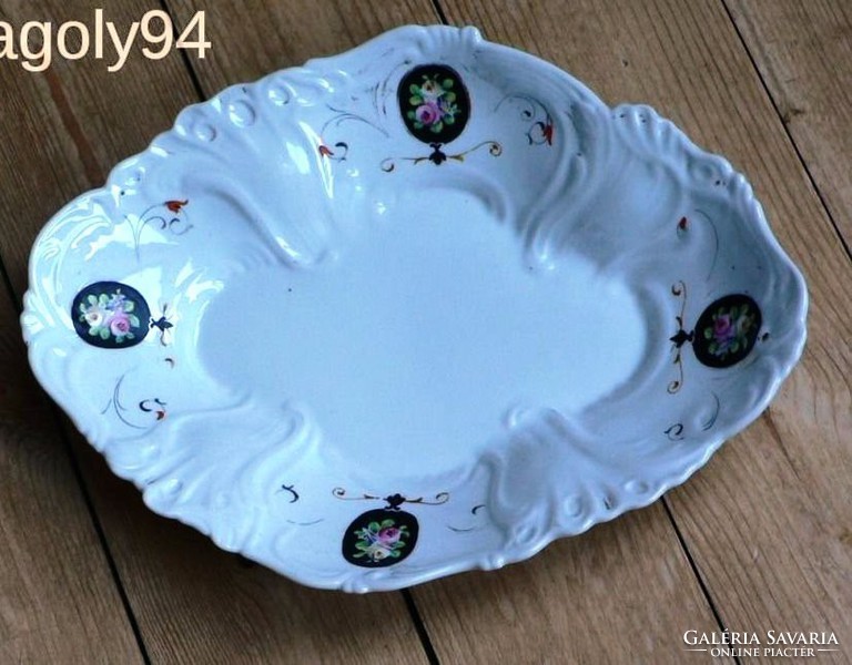 Decorative Czech porcelain pie plate