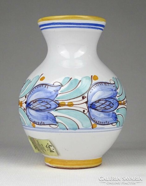 1K842 Post-Arab ceramic vase 12.5 Cm