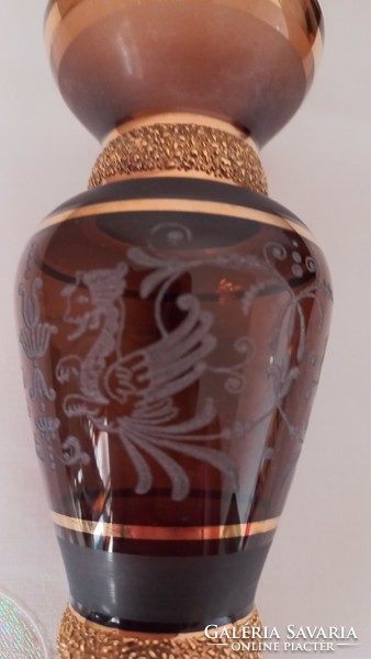 Vintage barna kristály váza, dúsan aranyozott, hibátlan, barna színben, részint átlátszó