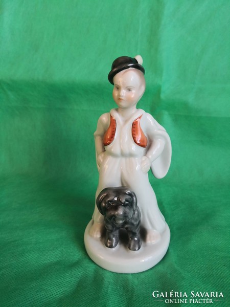 Herendi porcelán - fiú puli kutyával