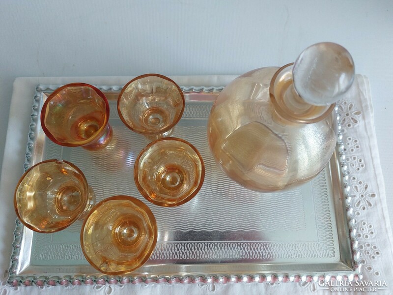 5 Personal, decorative, amber-colored liqueur set